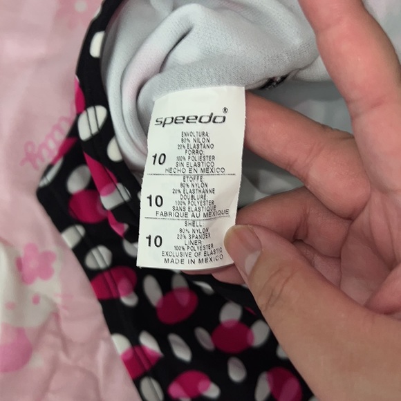 Speedo one piece halter swimsuit. - Picture 4 of 4